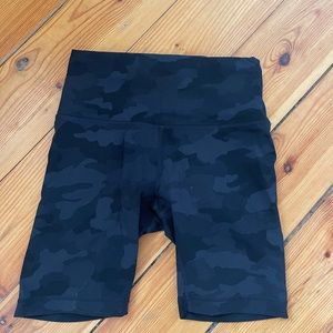 Lululemon biker shorts